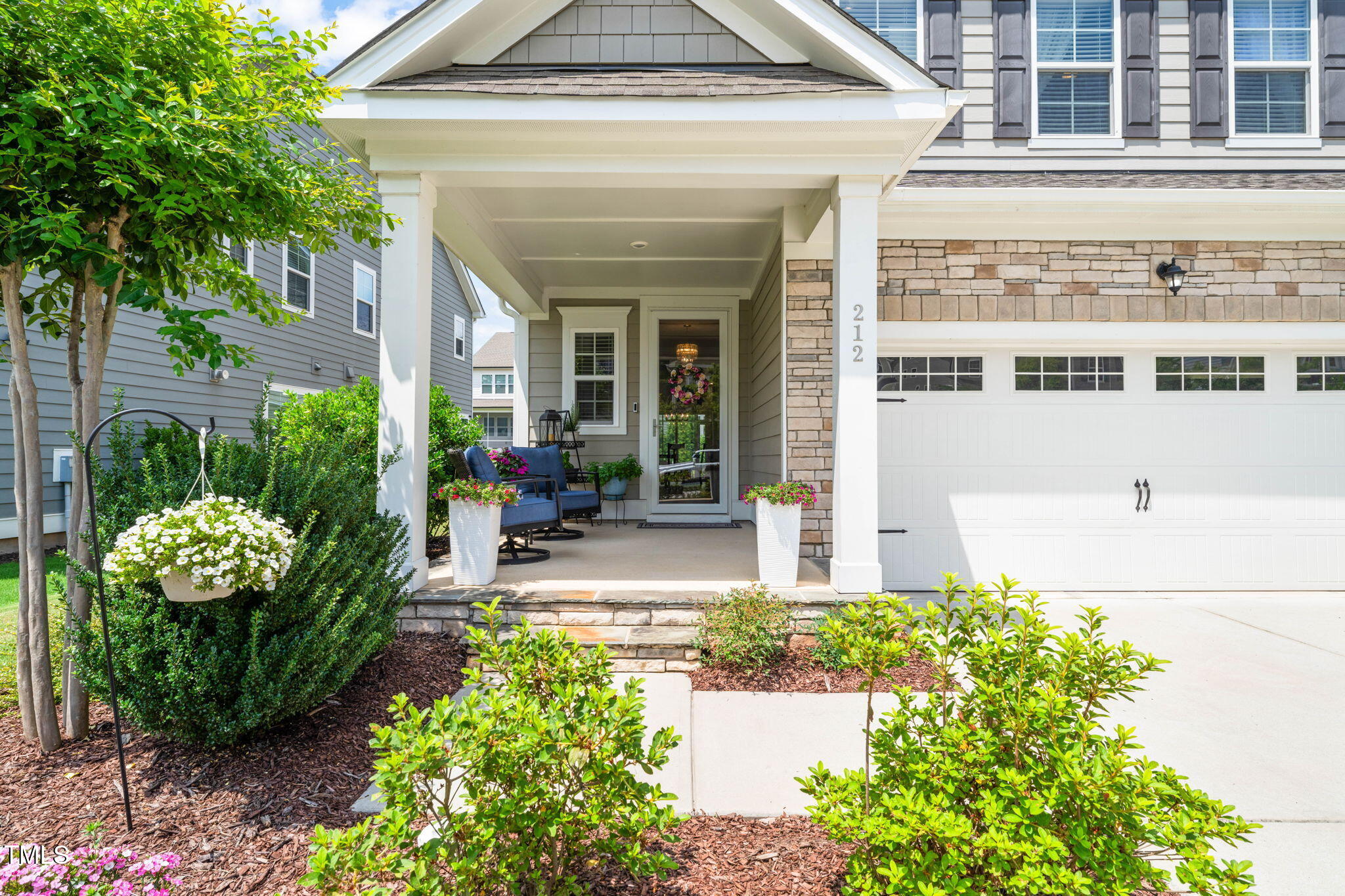 212 Golf Vista Trail