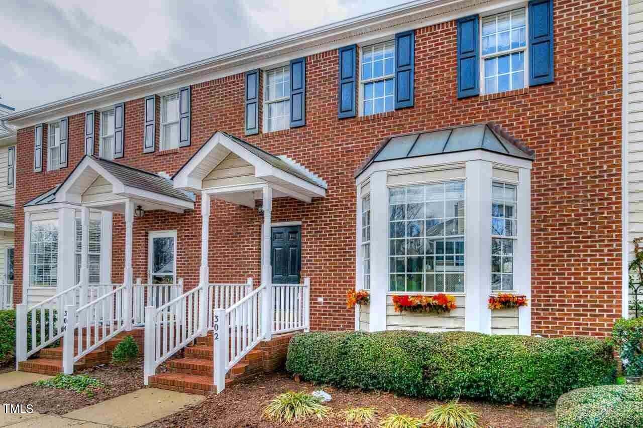 302 Nottinghill Walk