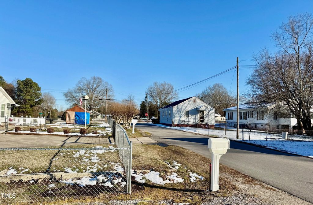 listing image 24