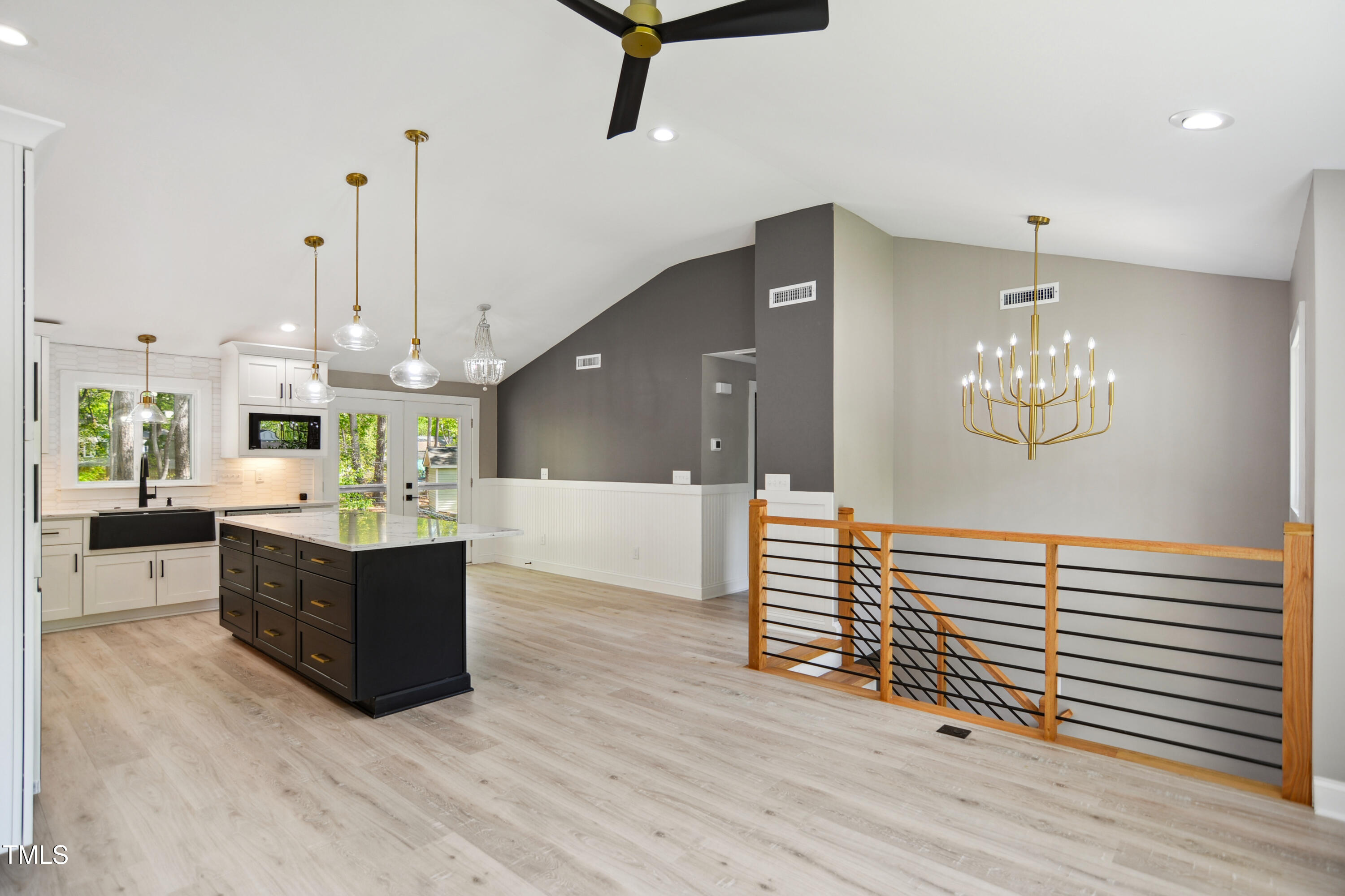 313 Crown Oaks Drive