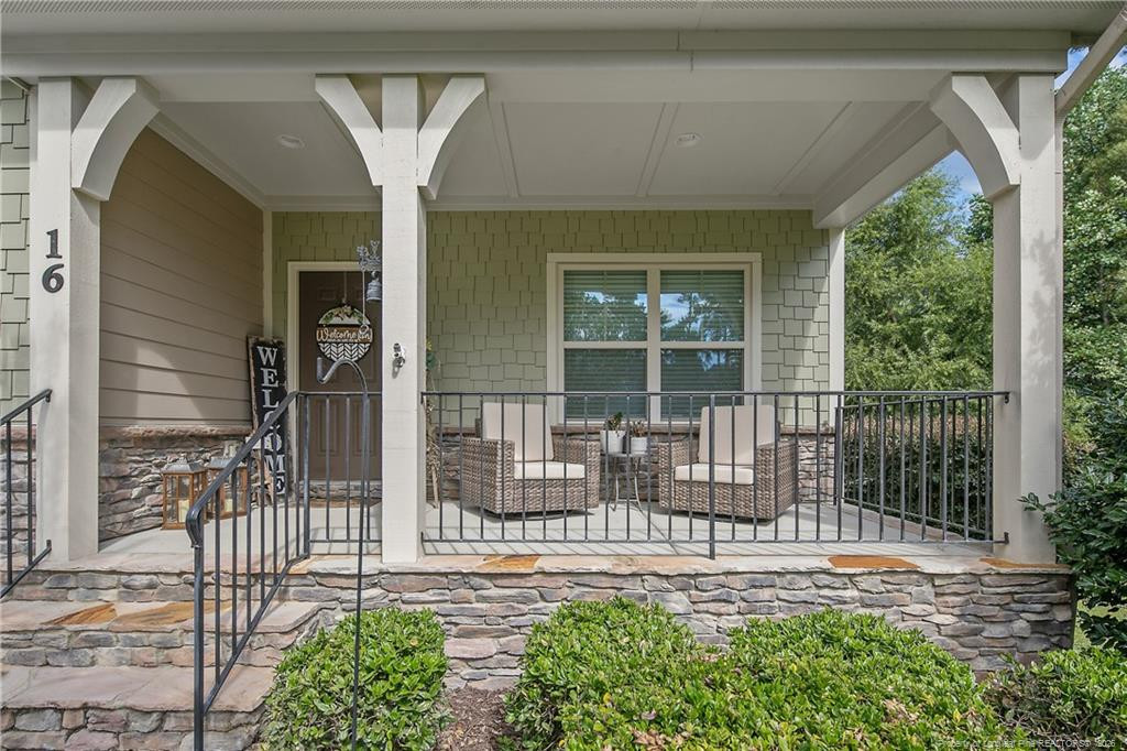 16 Spring Pond Lane