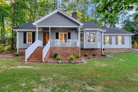 113 White Oak Ct. Court Clayton NC 27520