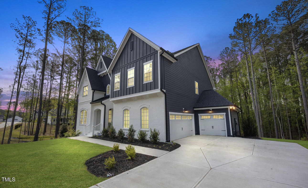 8237 Baronleigh Lane