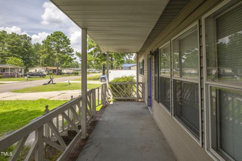 A home in Raeford