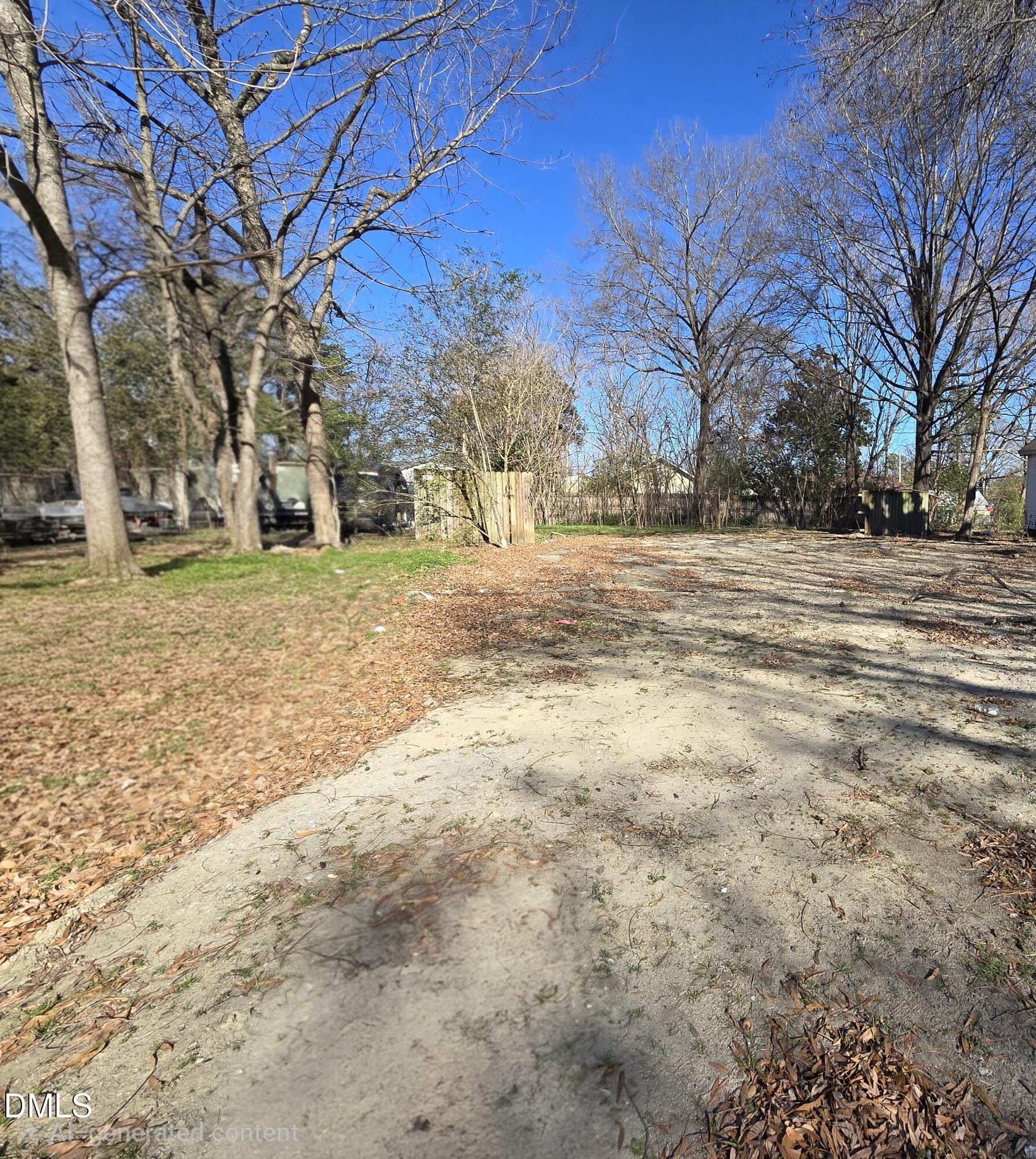 615 Crowell Street E