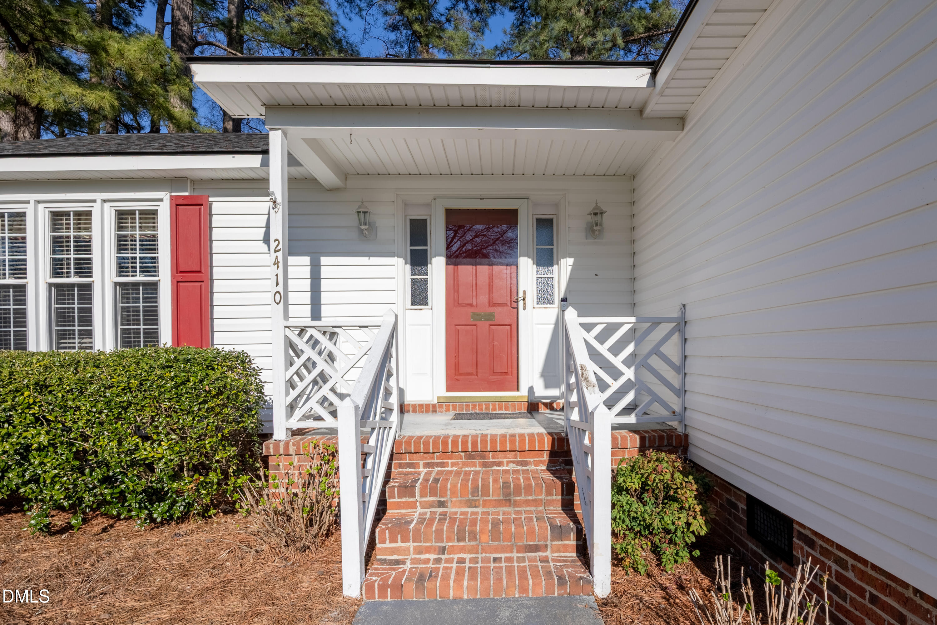 2410 Saint John Drive SW