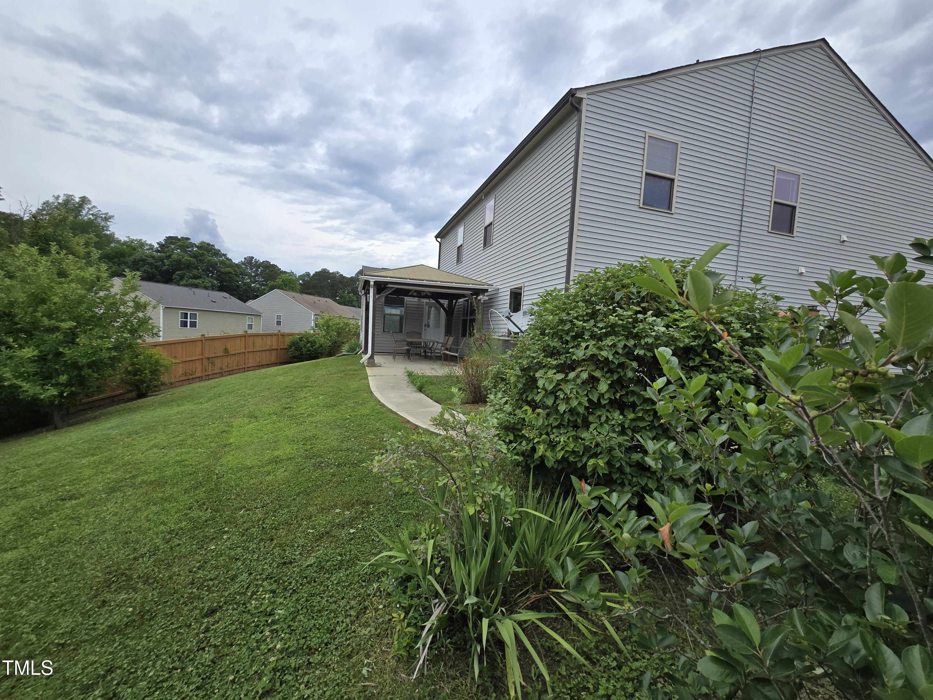 2511 Dalmahoy Lane