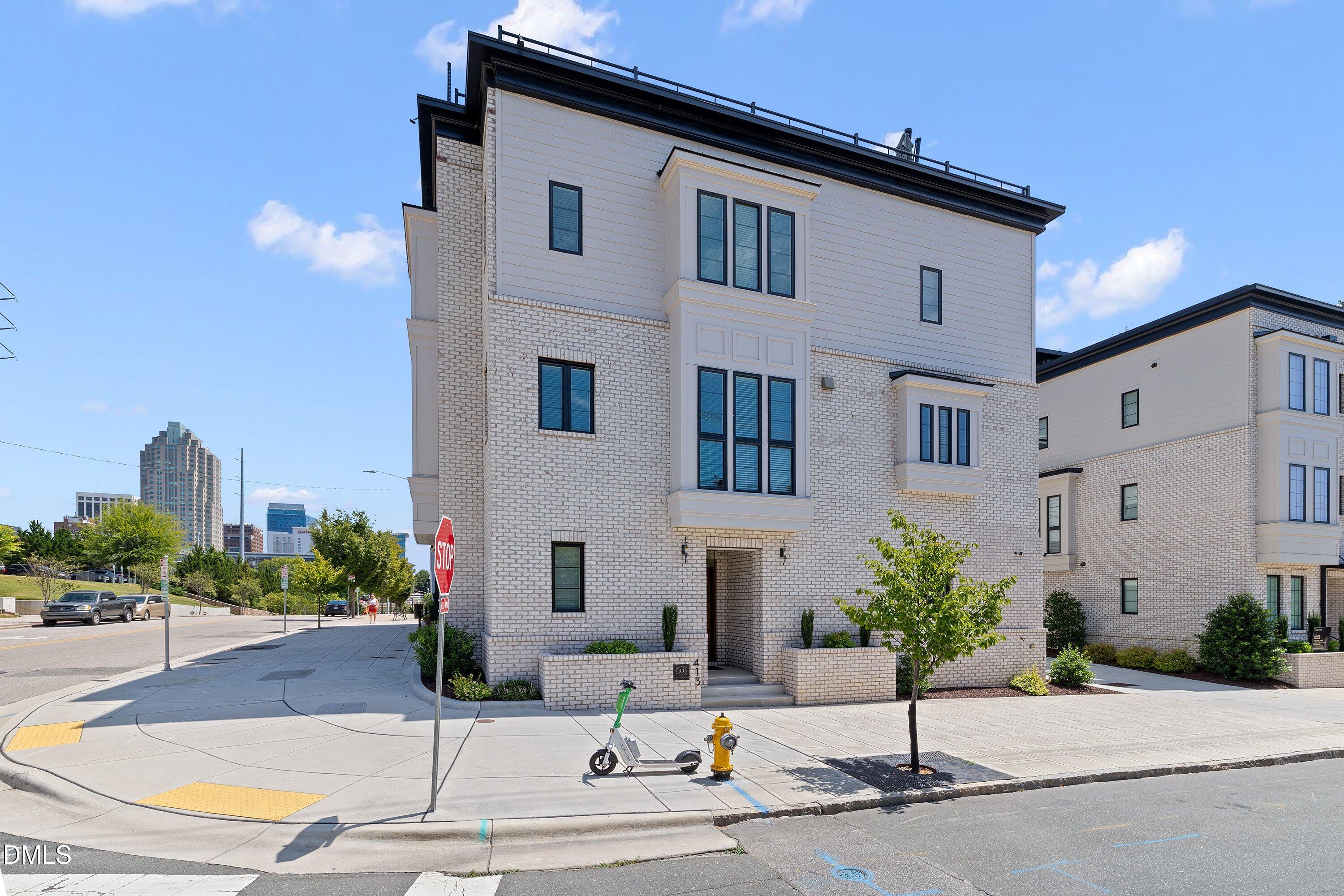 413 W Lenoir Street