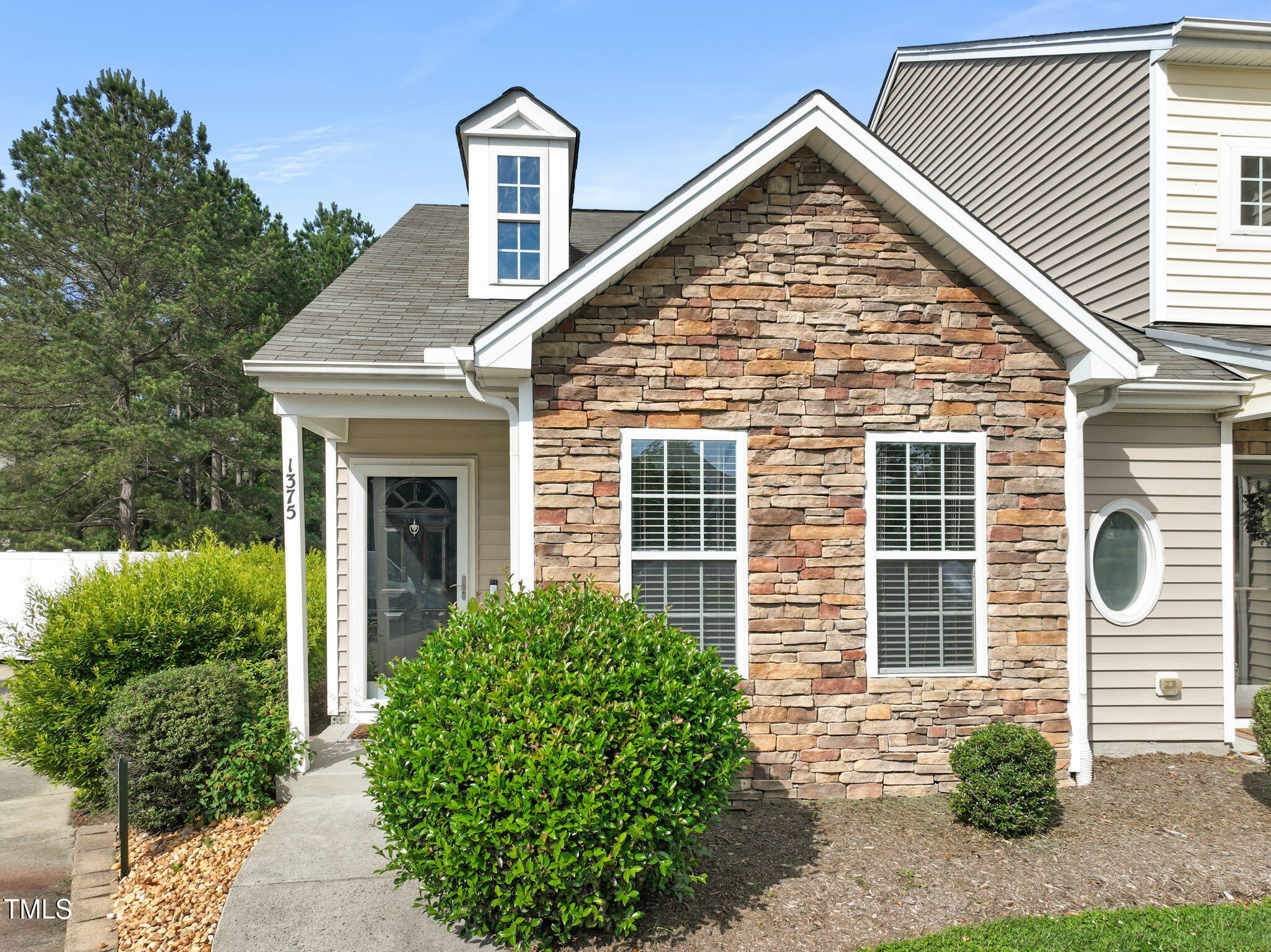 1375 Quail Circle