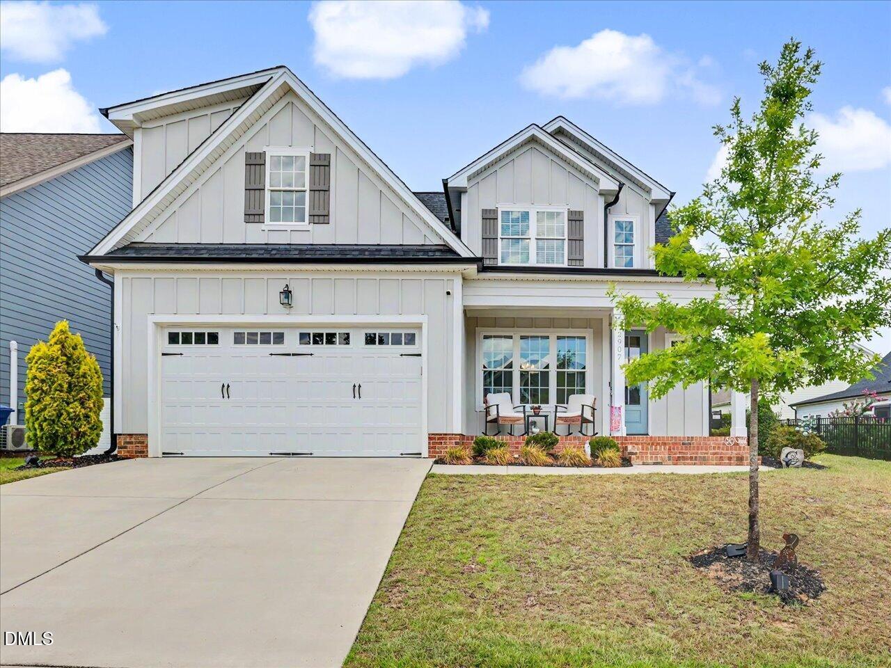 2907 Meadow Bluffs Way