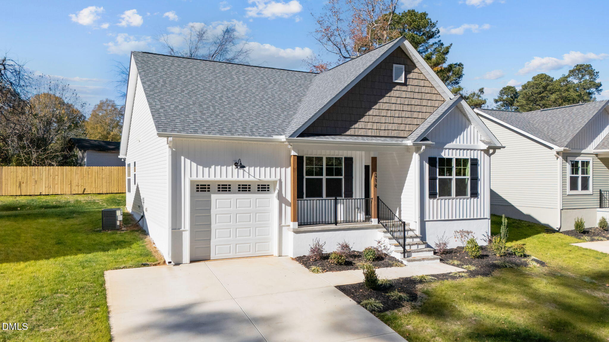 216 E College Street