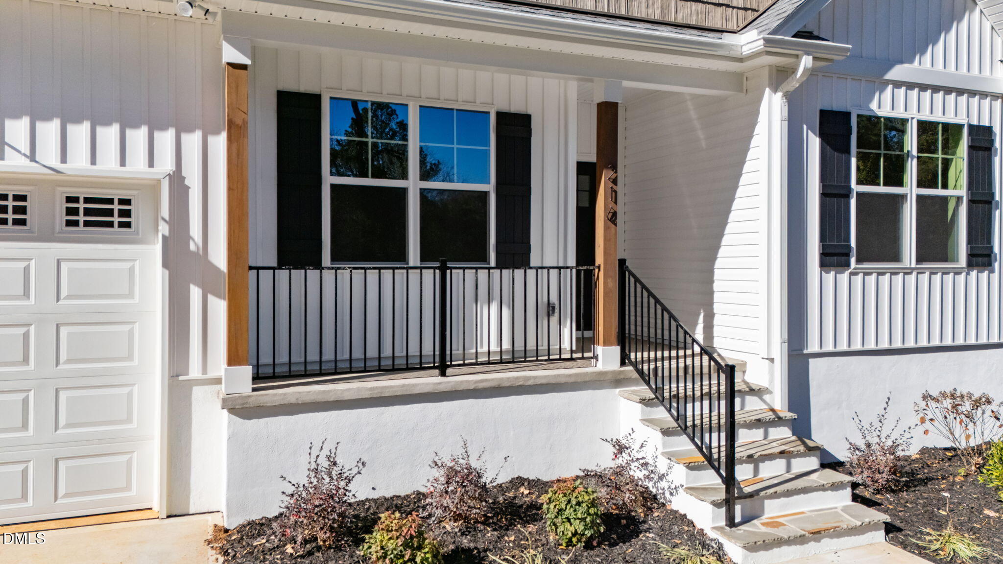 216 E College Street