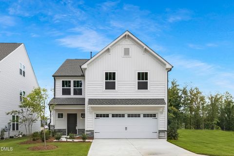 593 Bent Willow Drive 123 Clayton NC 27527