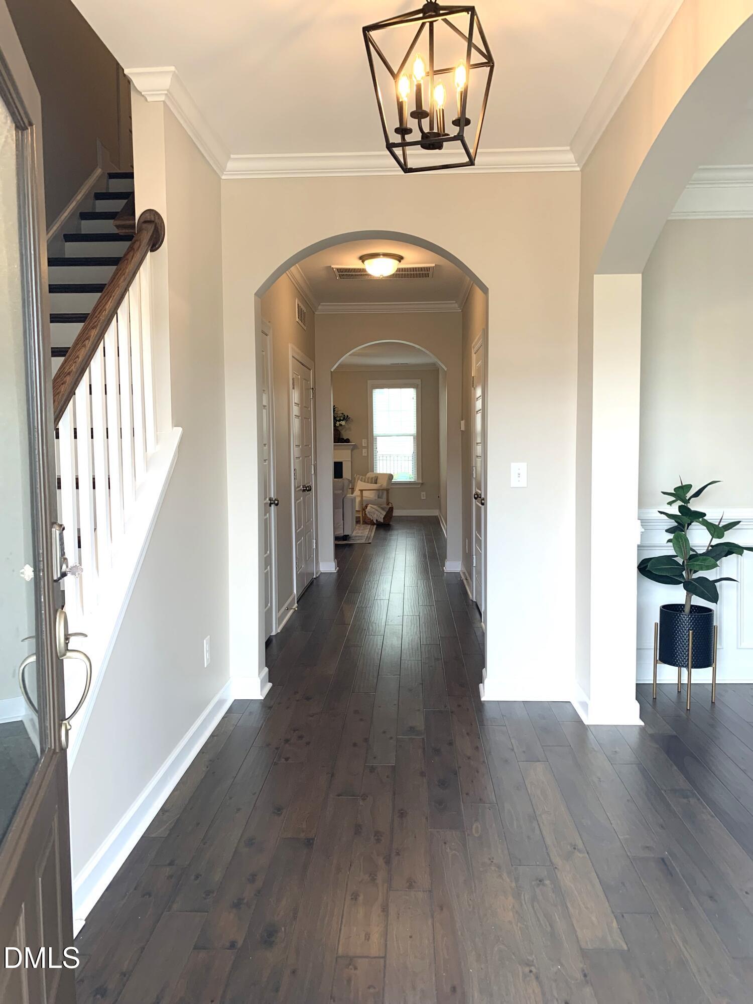 549 Kings Glen Way