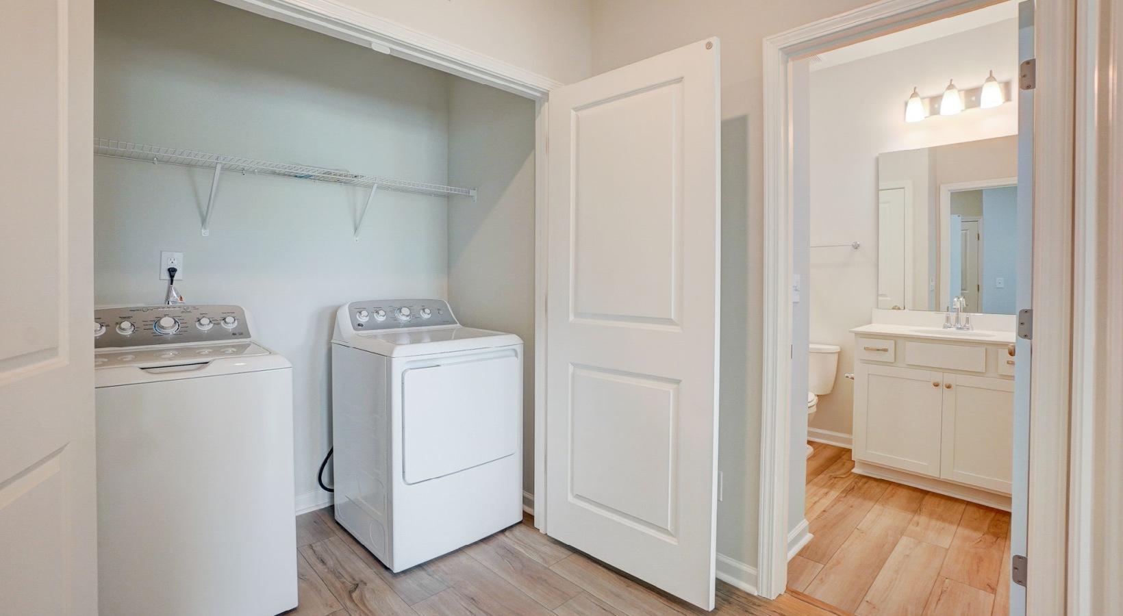 Raleigh, North Carolina 27603, United States, 3 Bedrooms Bedrooms, ,3 BathroomsBathrooms,Residential,Active,61402