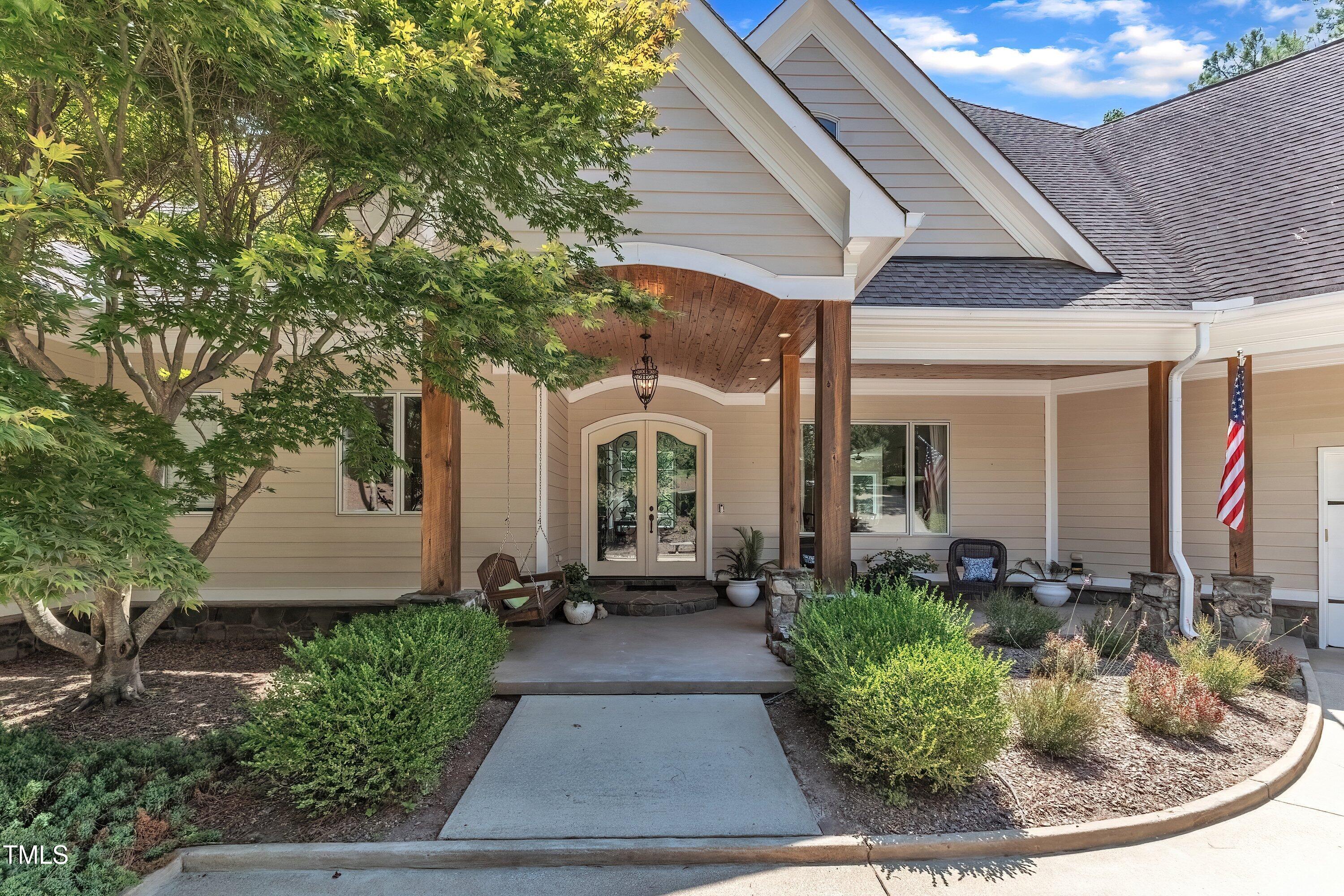 1004 Tobiano Lane