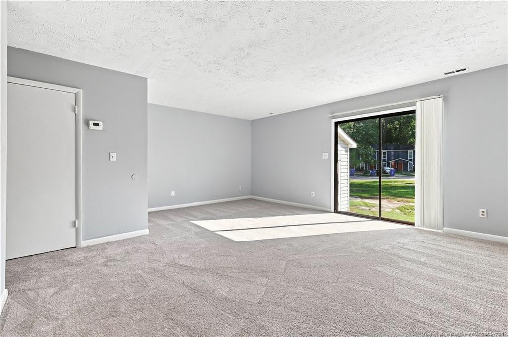 1401-1407 Tangora Lane