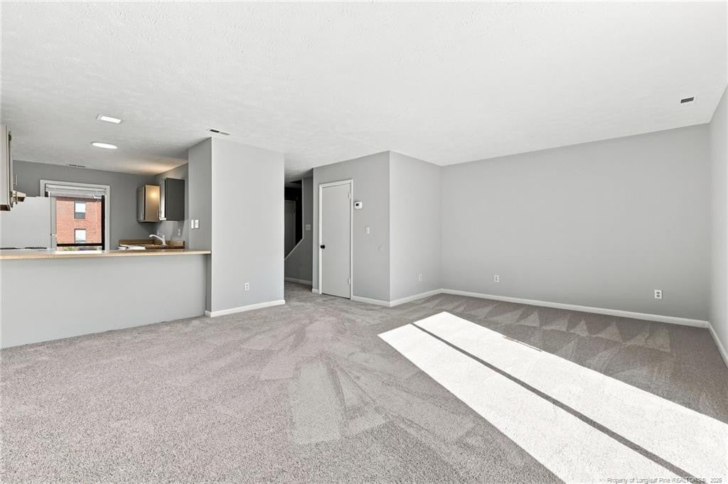 1401-1407 Tangora Lane