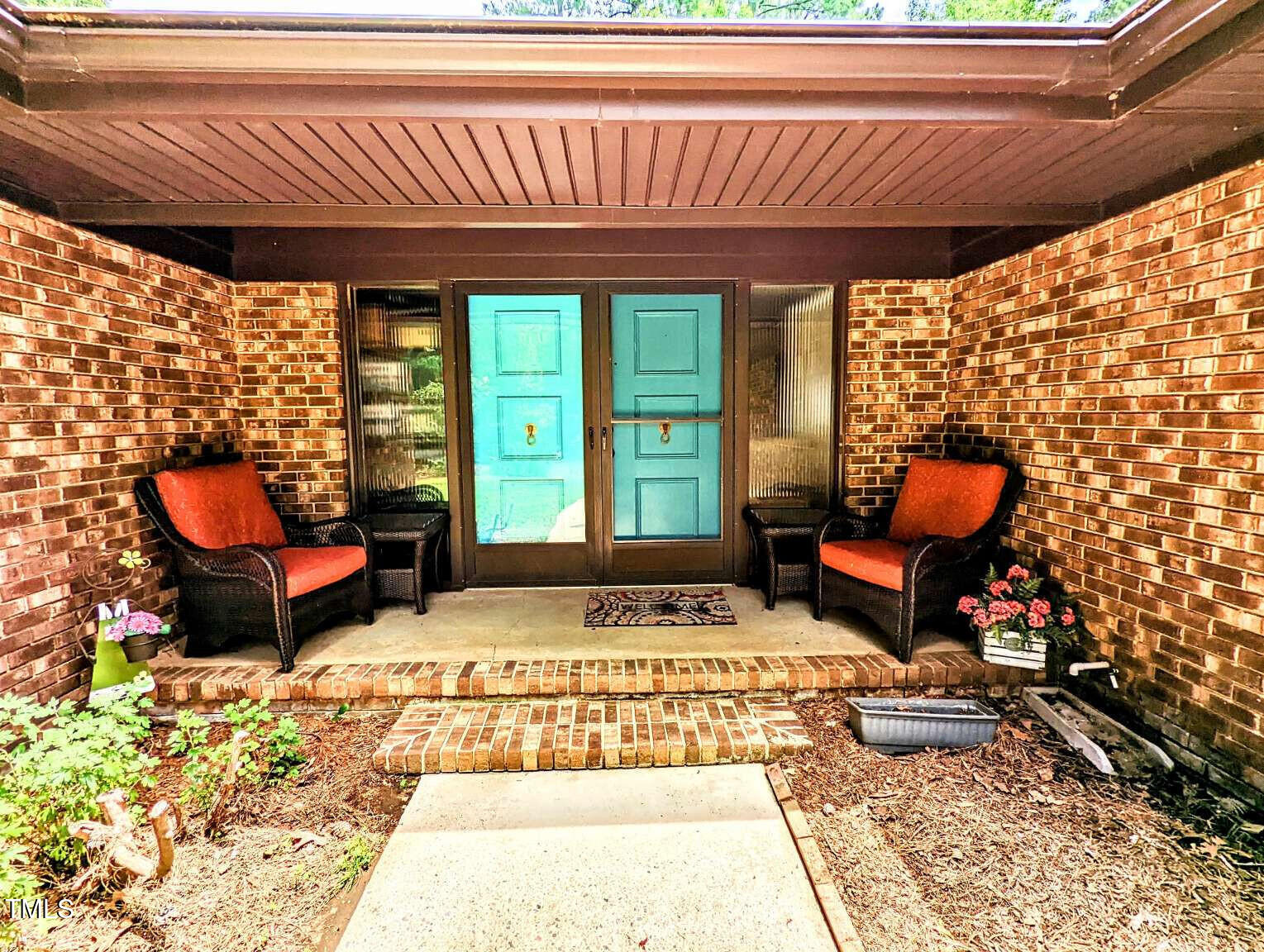 2100 Possum Trot Road