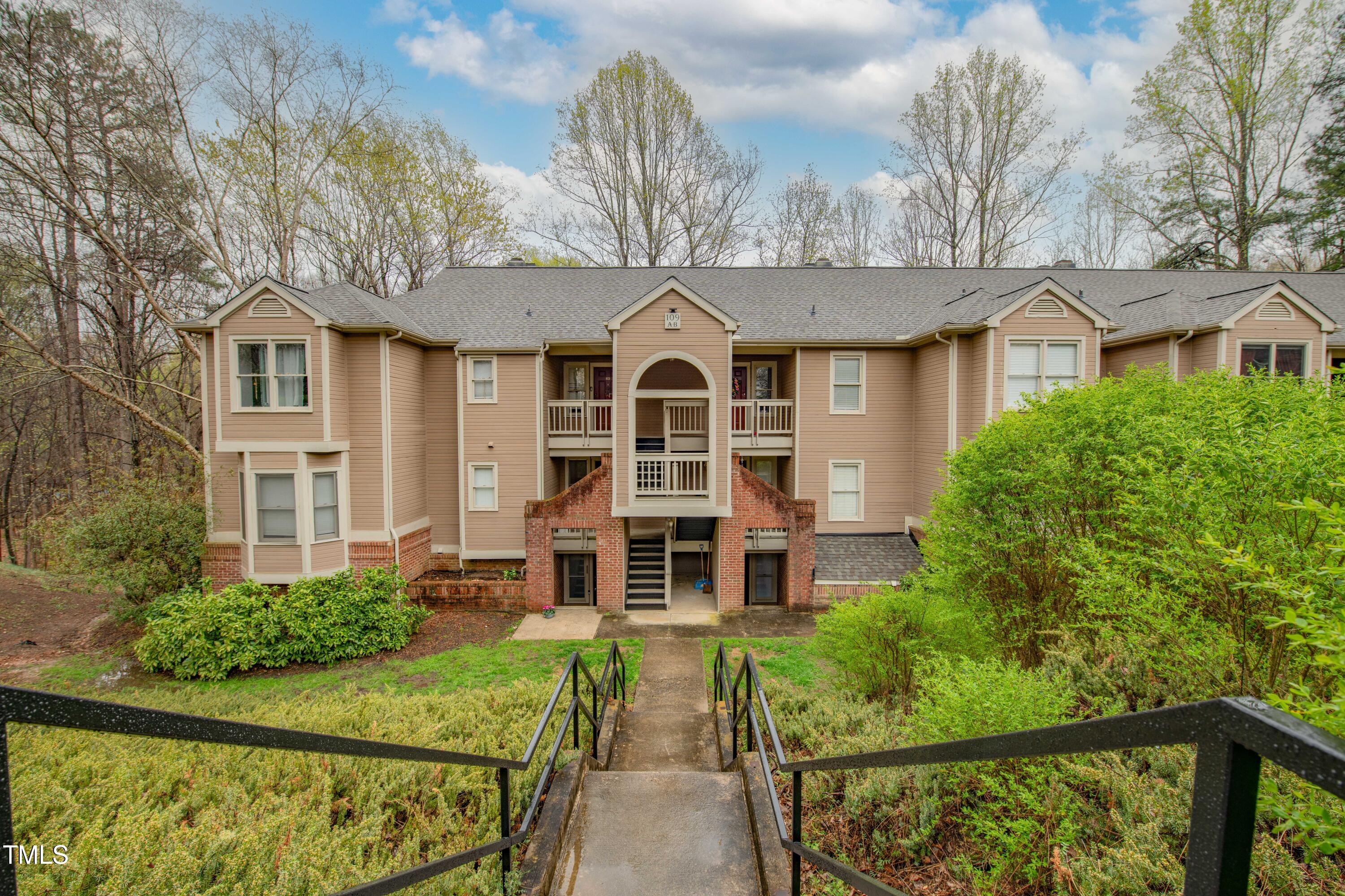 109 Killam Court La