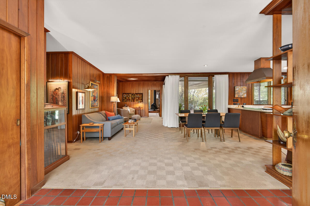 300 Monticello Avenue