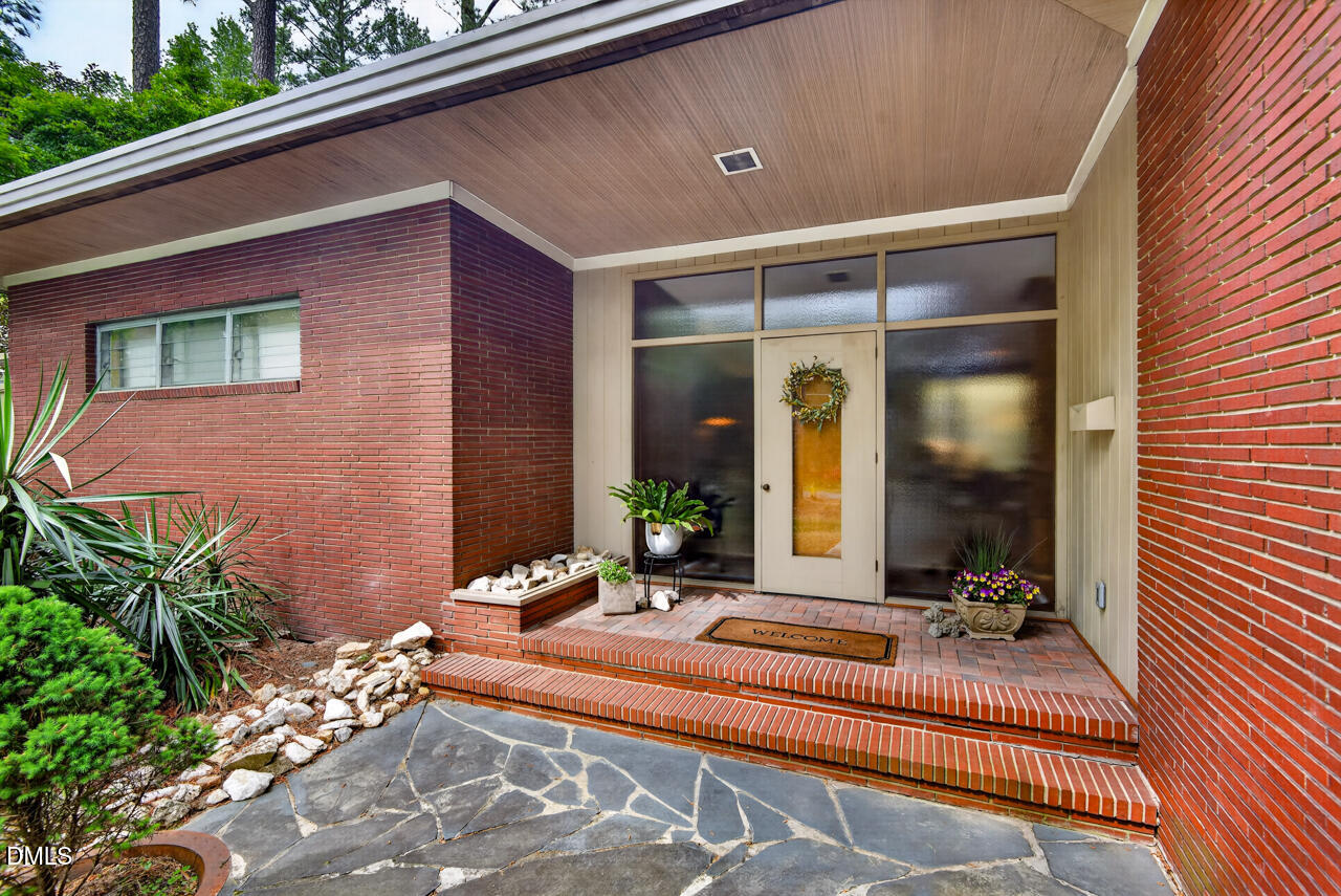 300 Monticello Avenue