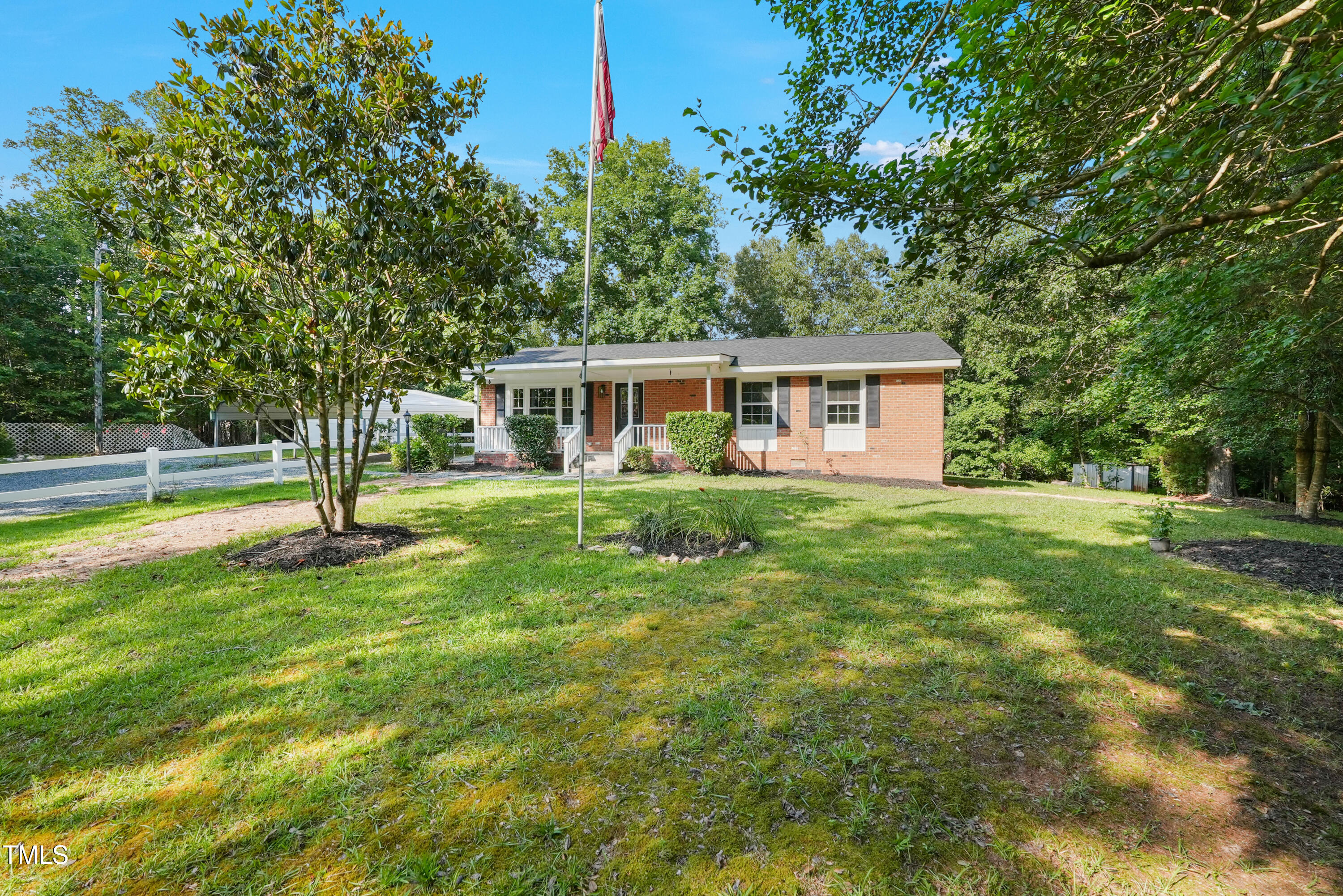 904 Lanier Farm Road