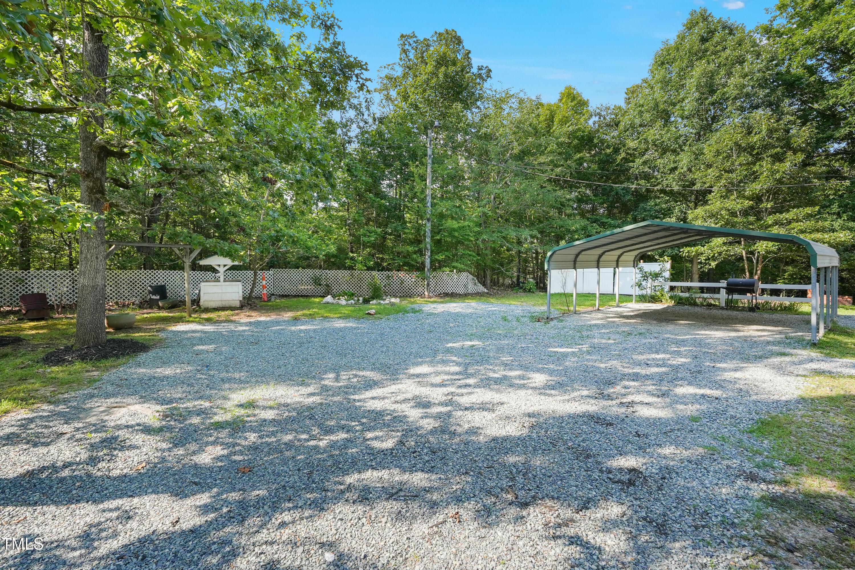 904 Lanier Farm Road