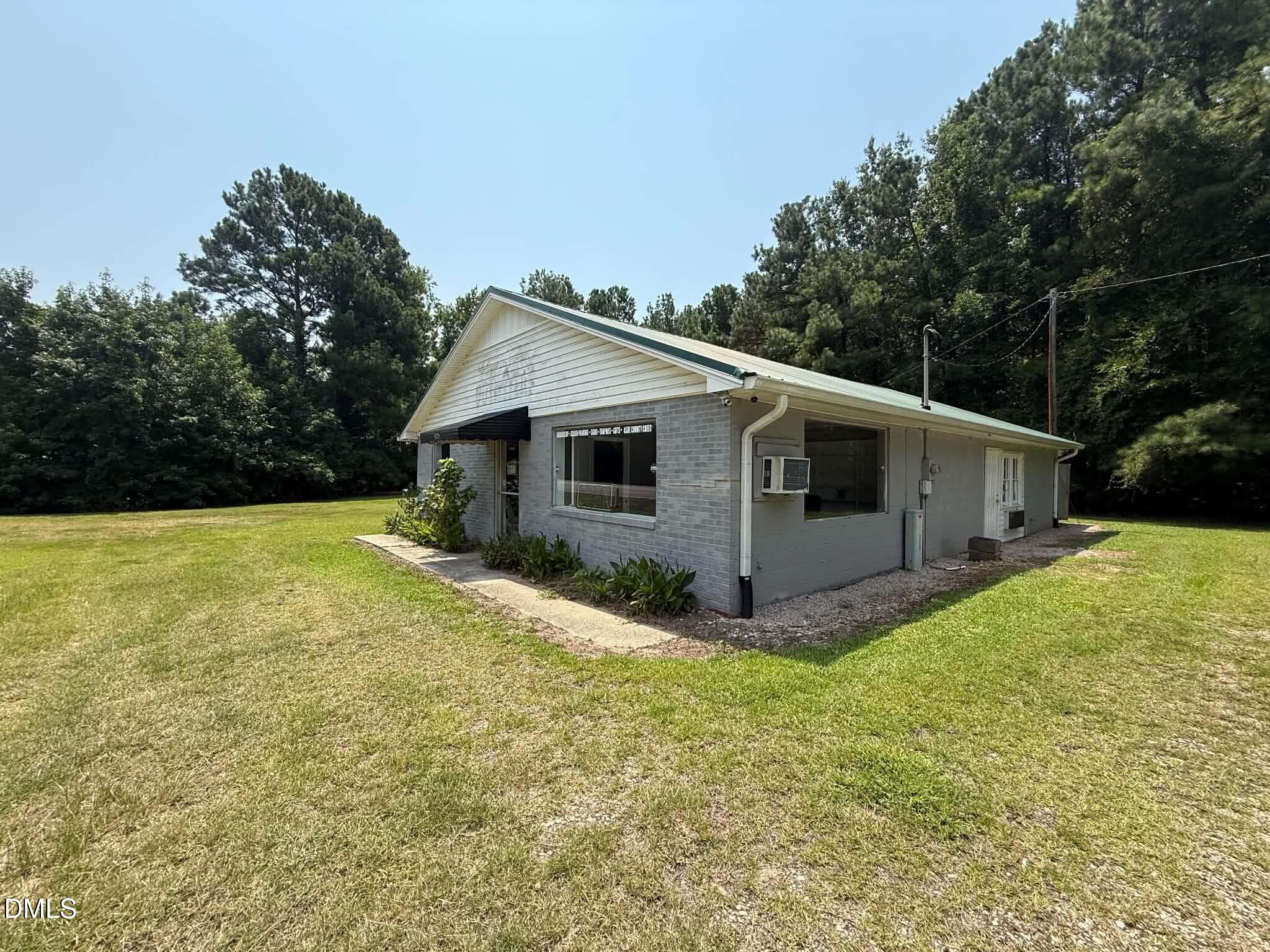 5628 Us Hwy 421 S