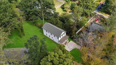 106 Sherwood Lane Hillsborough NC 27278