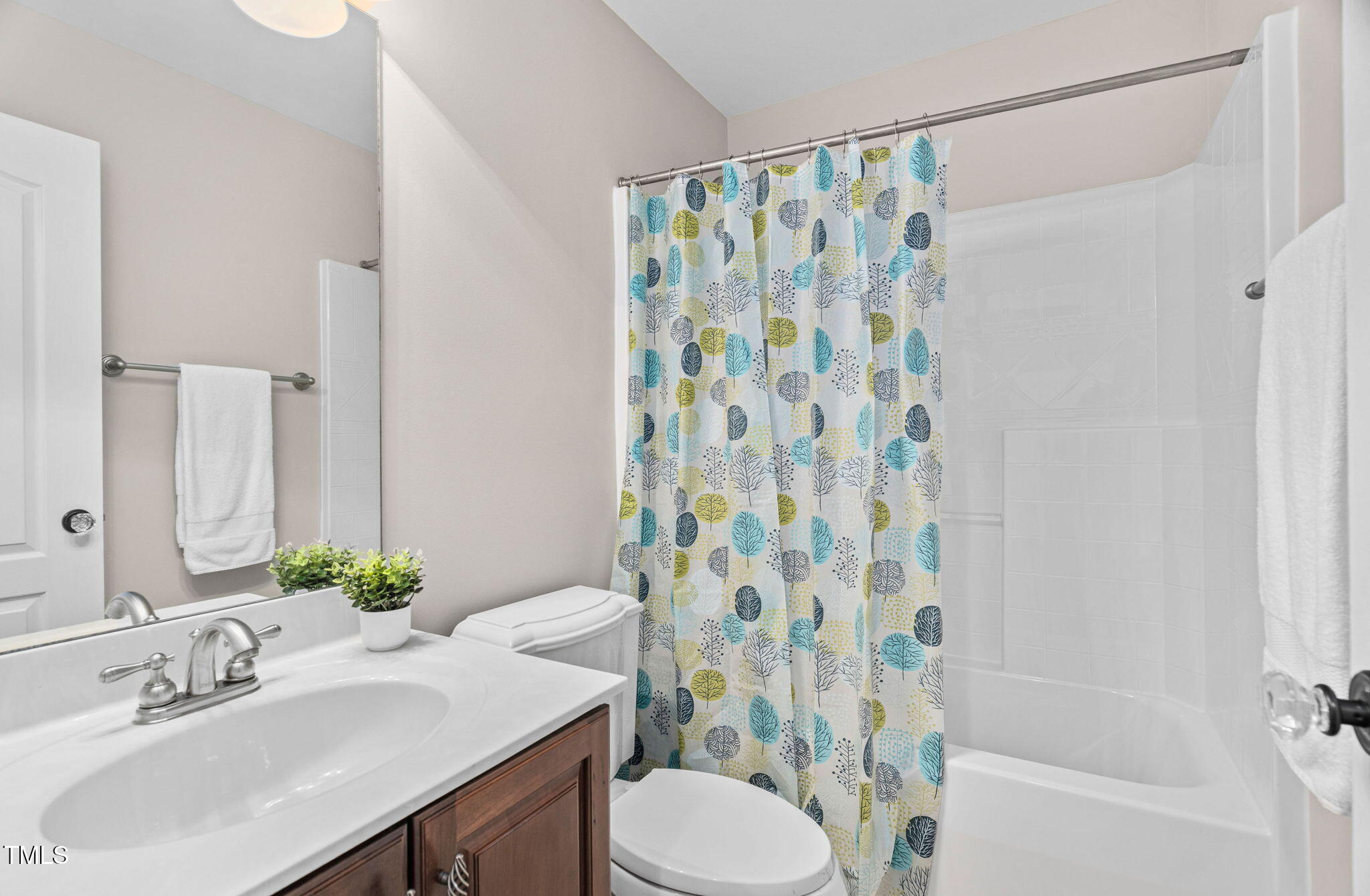 Morrisville, North Carolina 27560, United States, 4 Bedrooms Bedrooms, ,4 BathroomsBathrooms,Residential,Active,130434