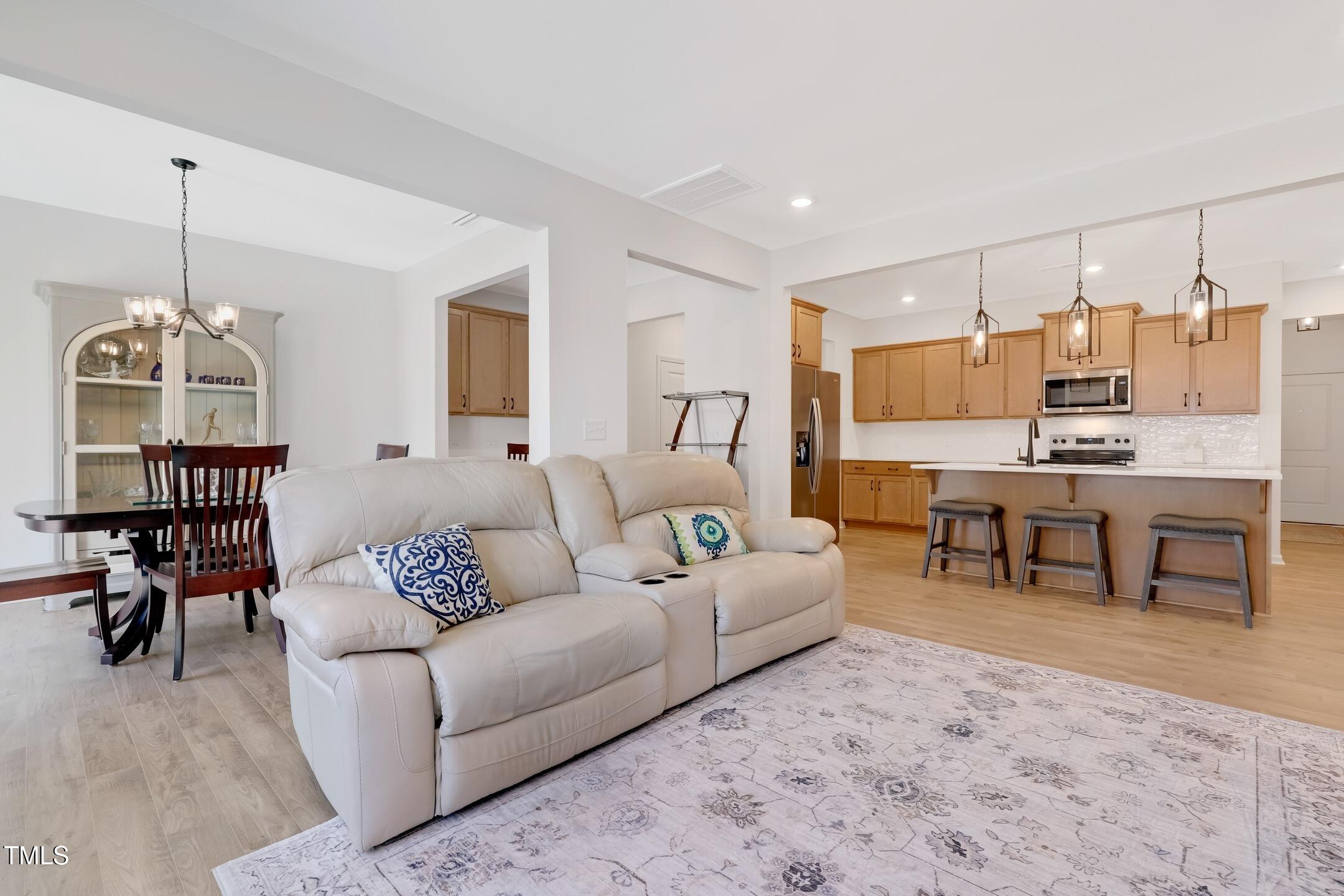 163 Periwinkle Place