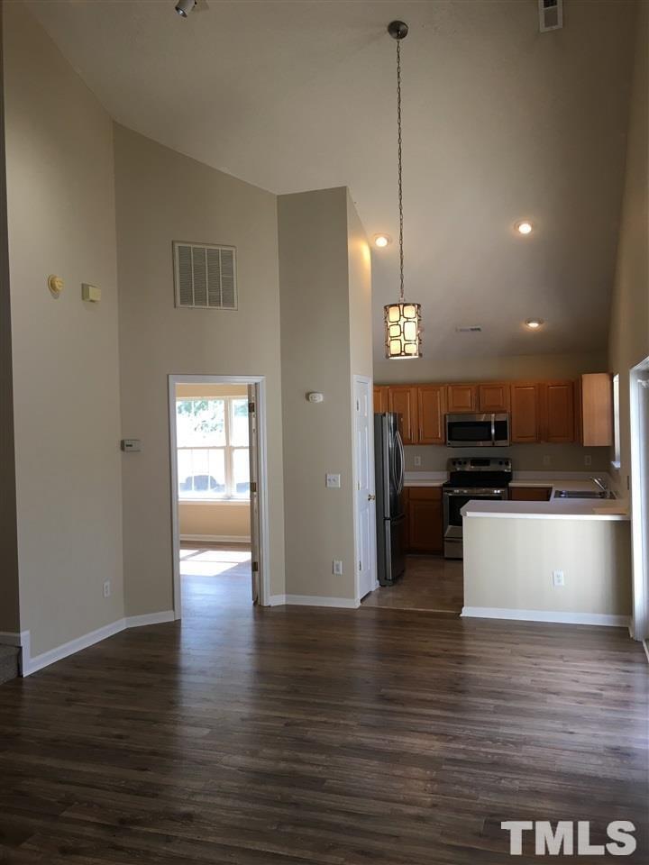 404 Commons Drive