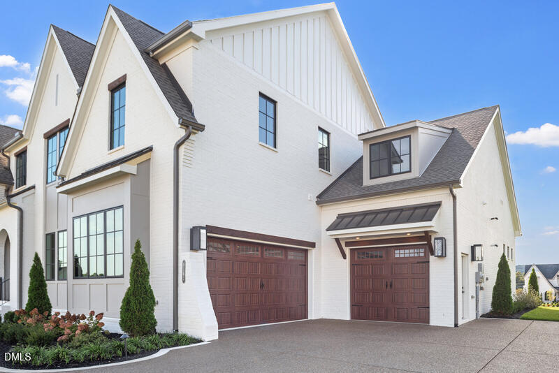 8600 Heron View Drive