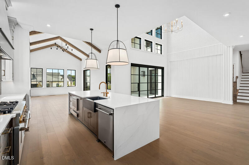 8600 Heron View Drive