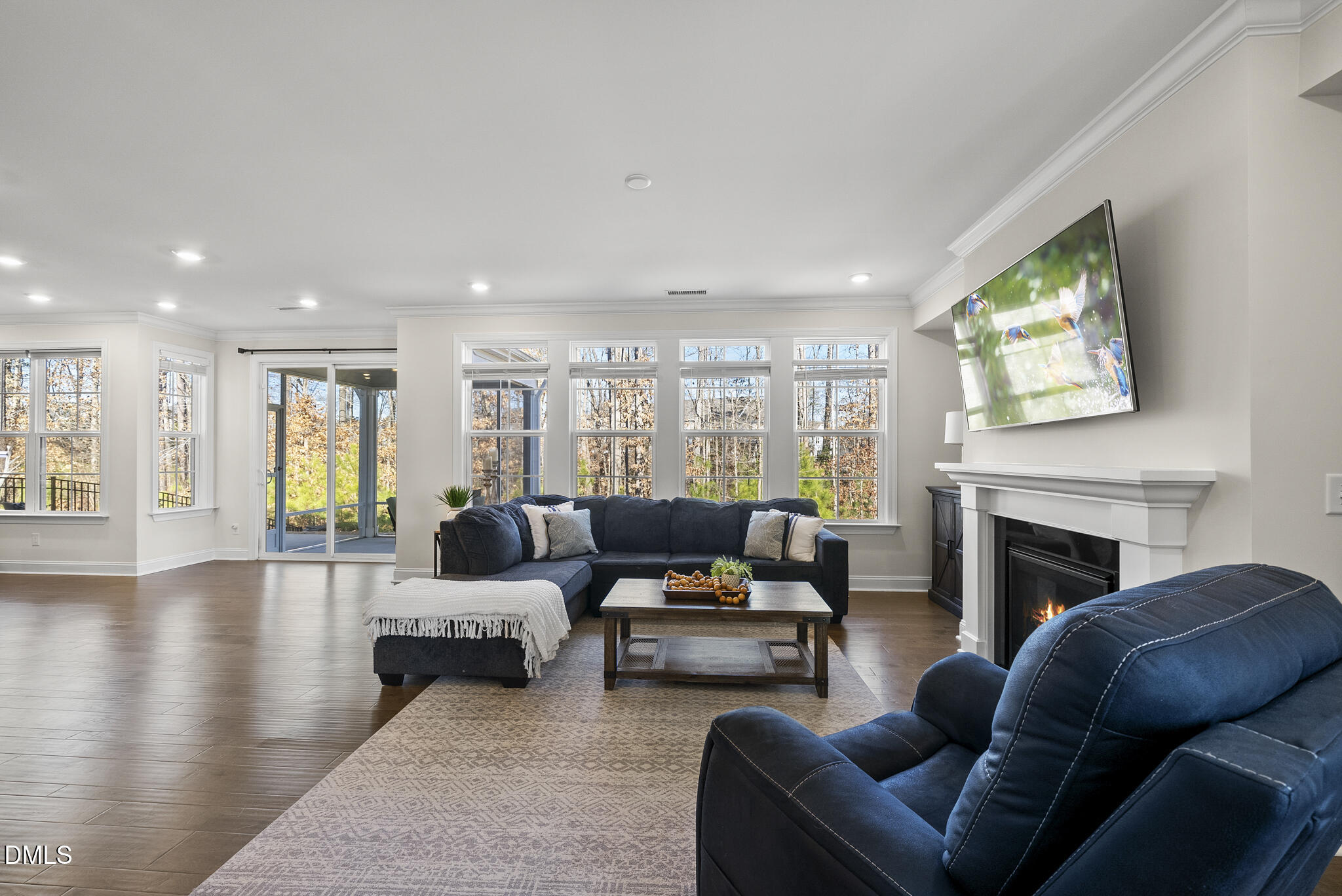 2001 Latham Oaks Avenue