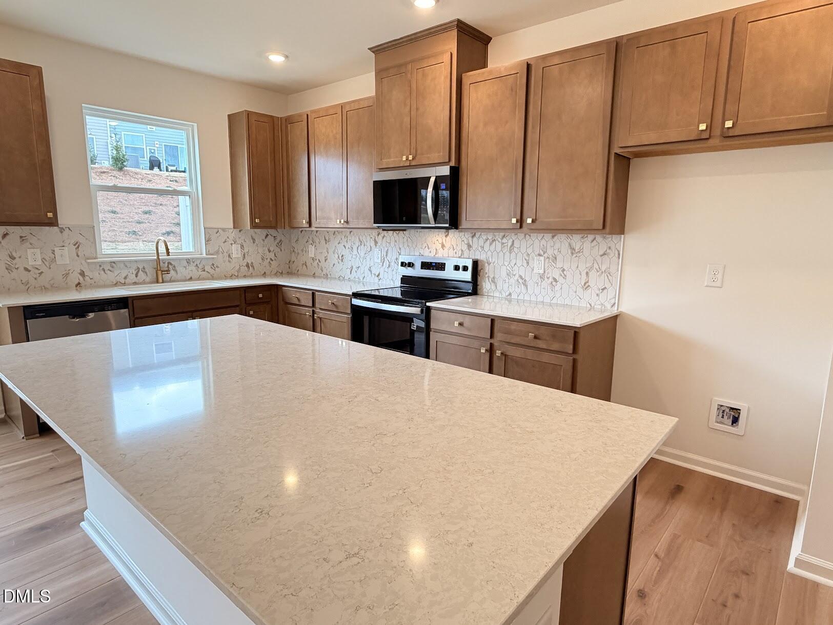 518 Sunset Lake Street