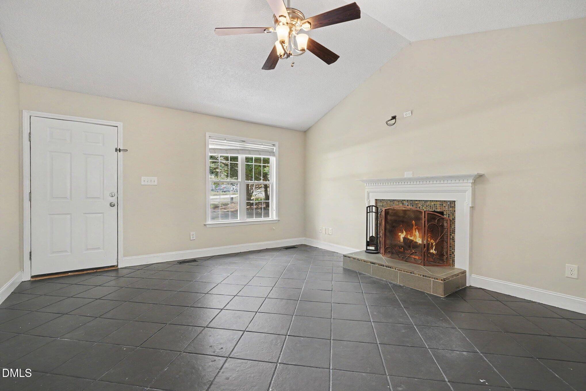 117 Gracie Lane
