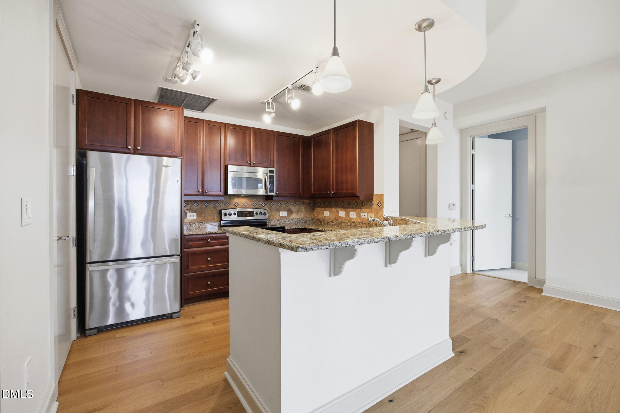618 N Boylan Avenue 800