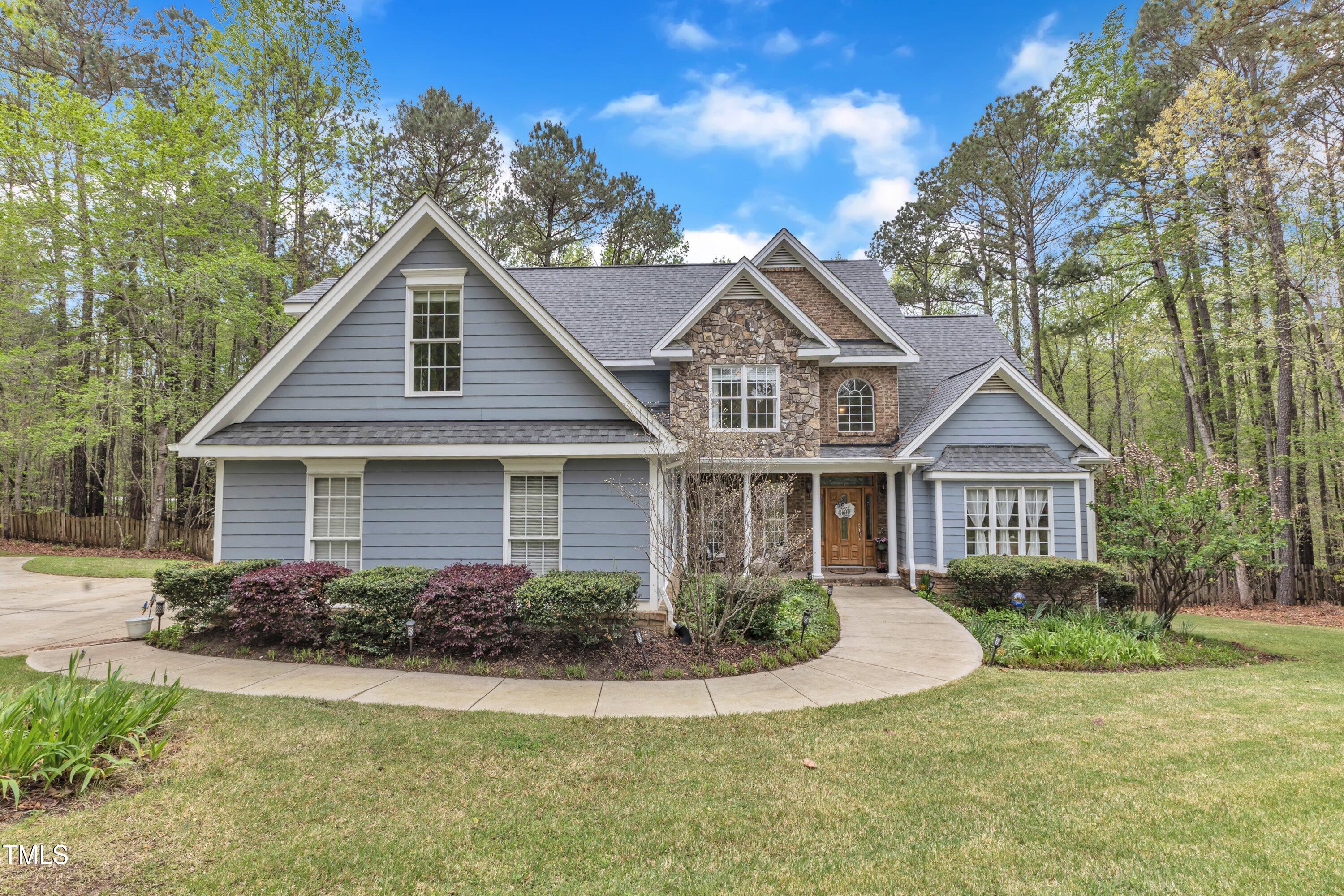 250 Highview Drive