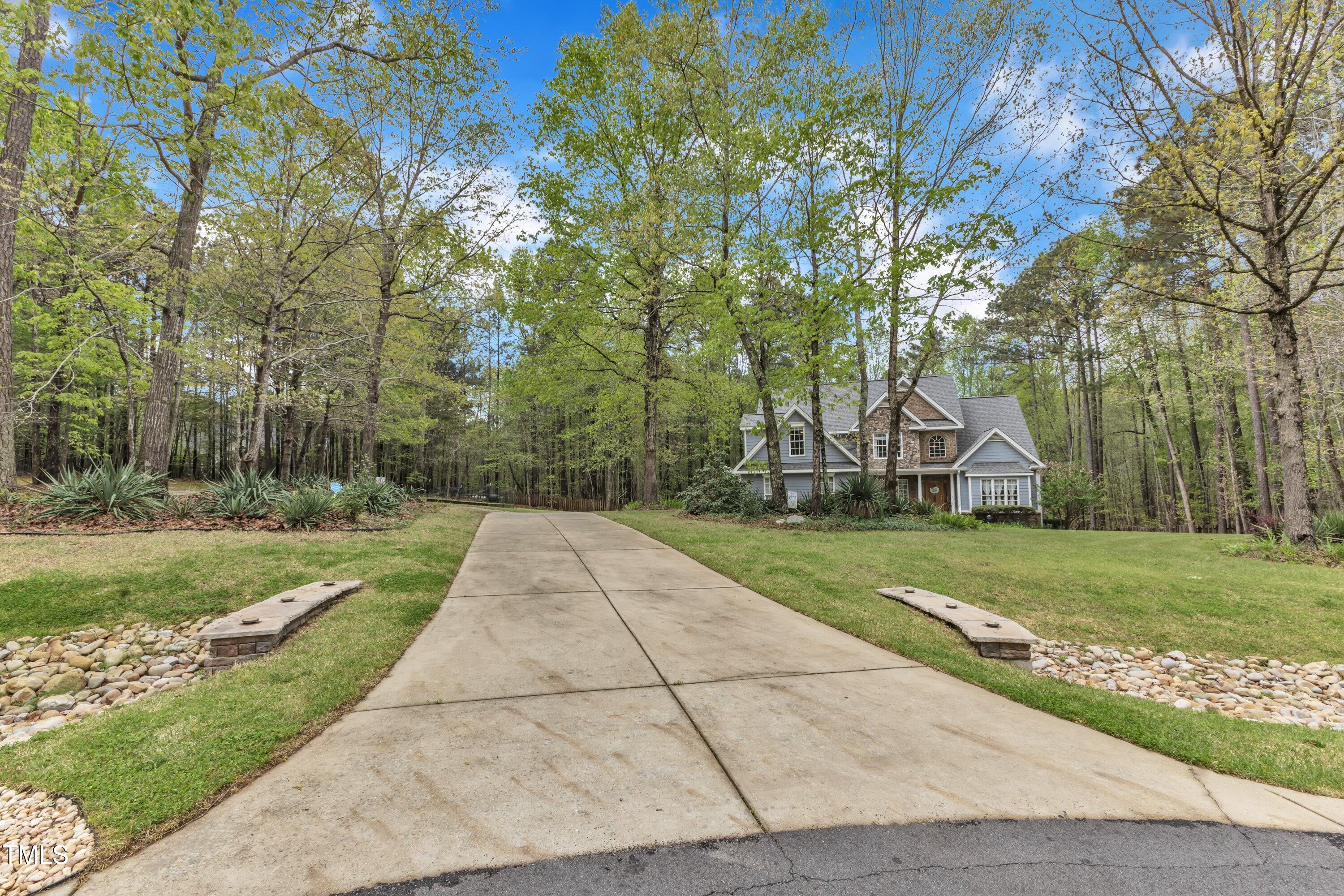 250 Highview Drive