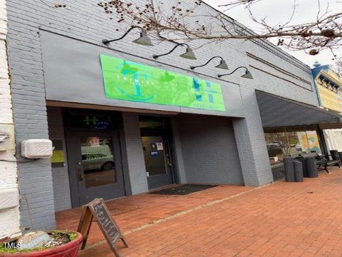 139 S Main Street Warrenton NC 27589