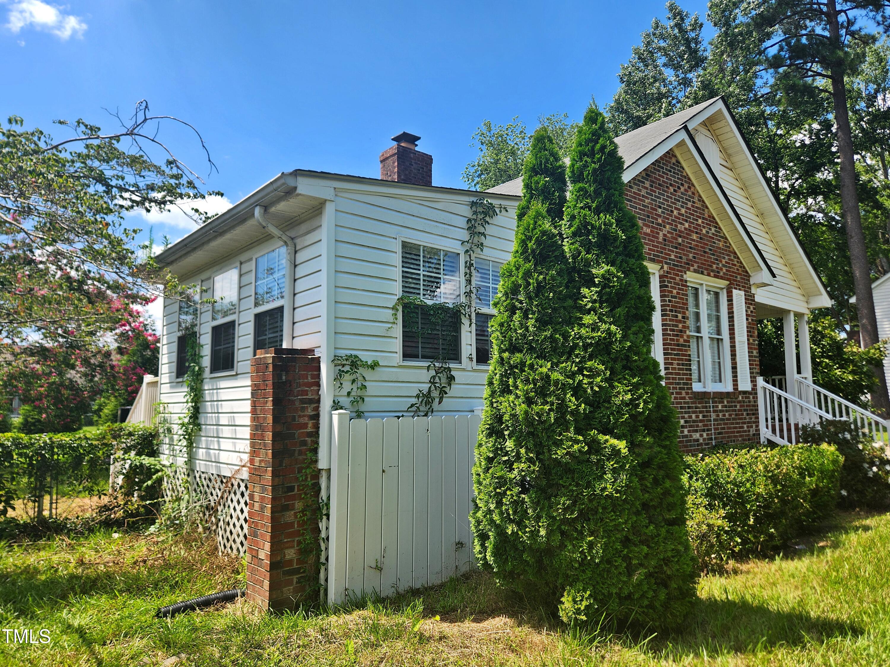 109 Oak Street