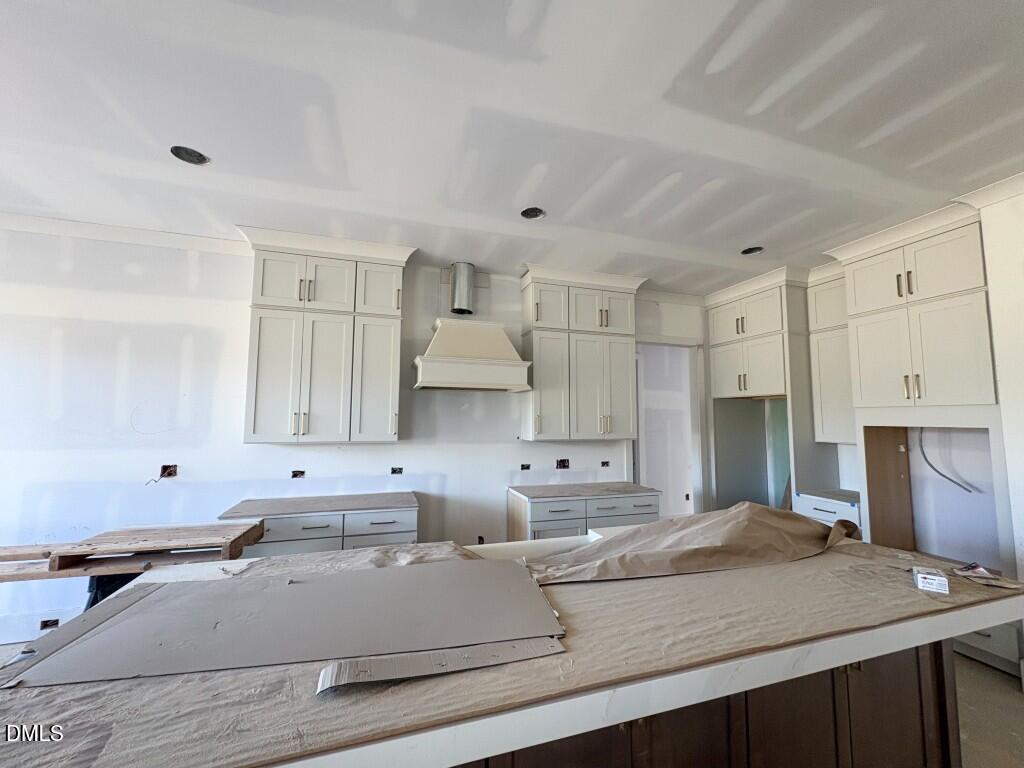 5848 Carriage Gate Drive