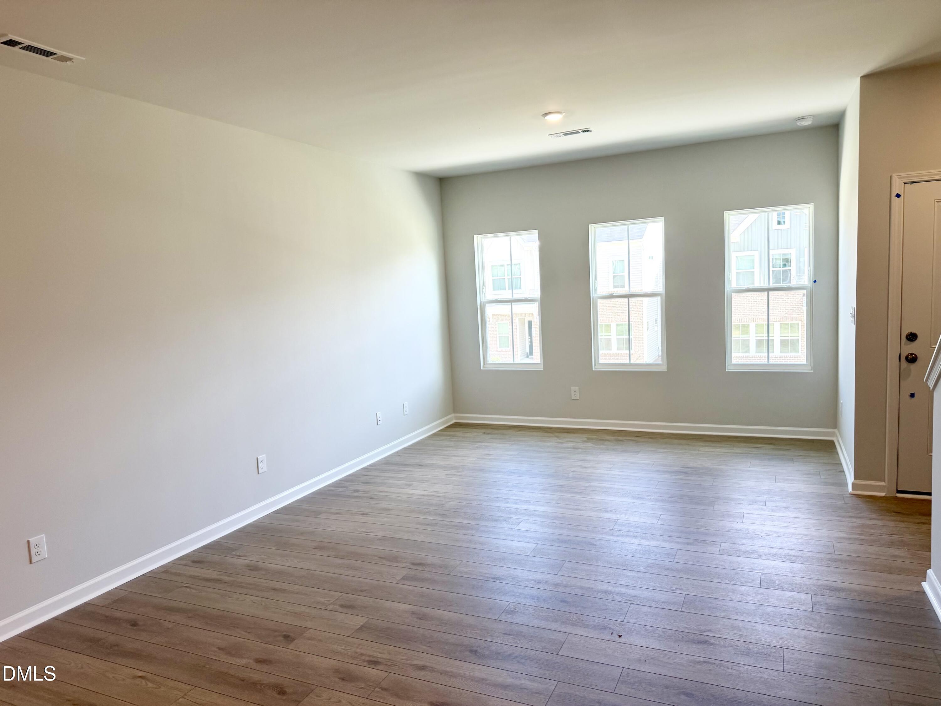 141 Blue Melody Avenue 253