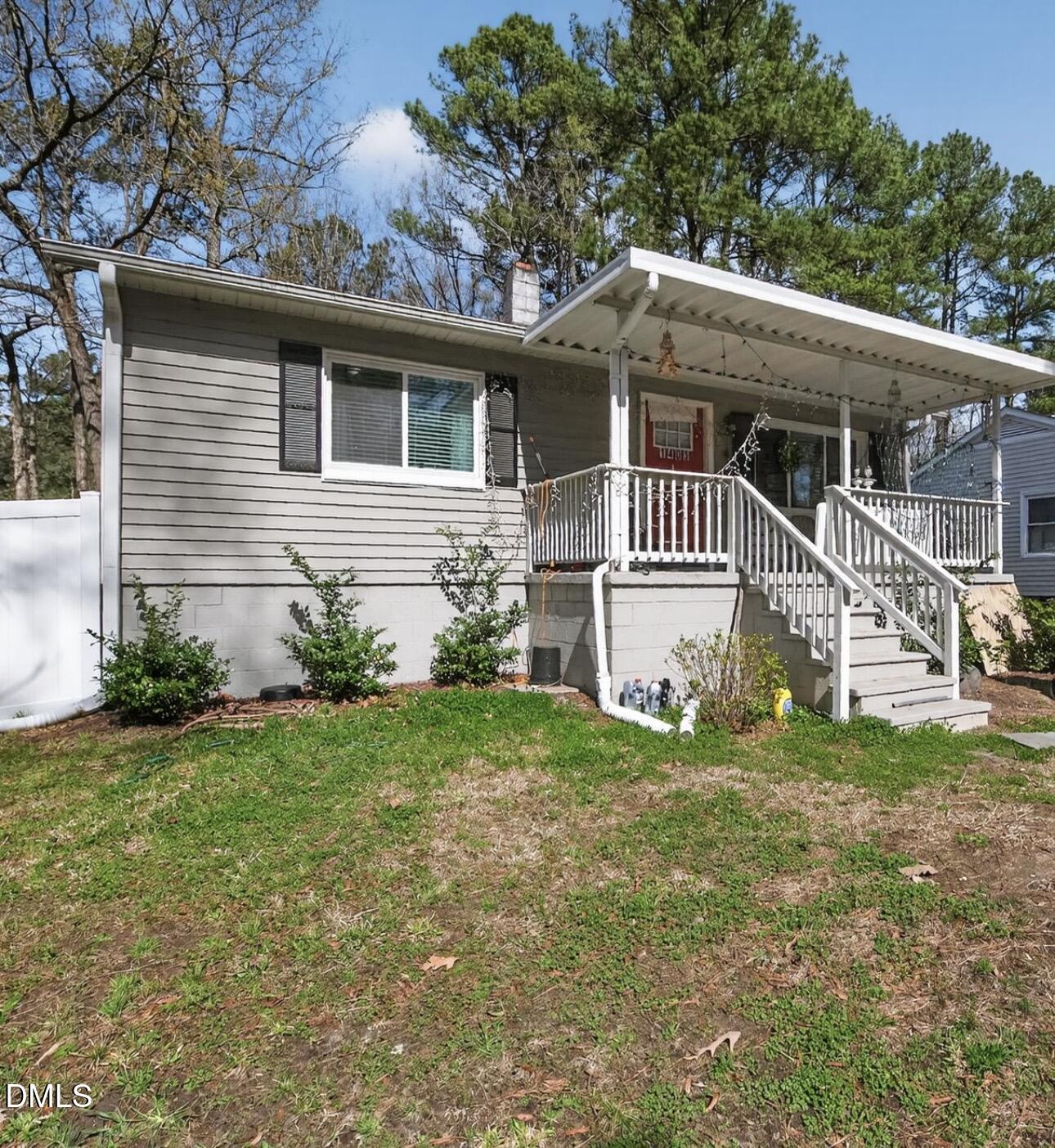 1403 E Club Boulevard