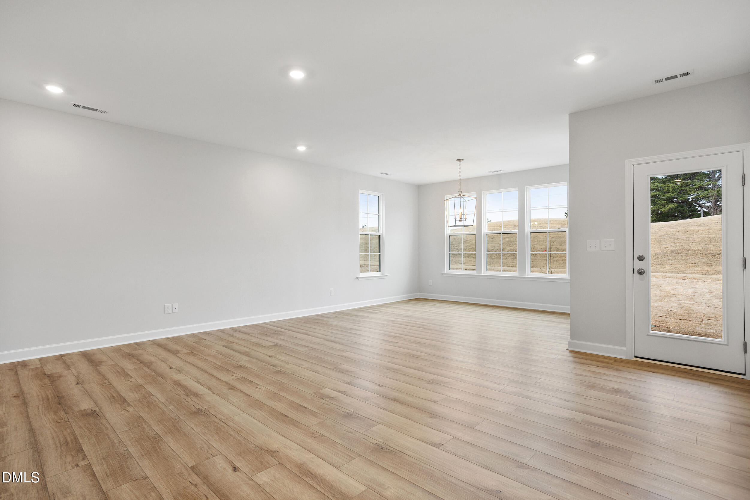 424 White Oak Garden Way 318