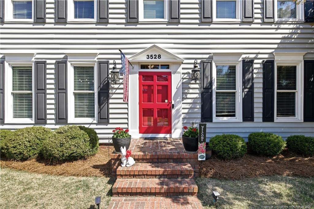 3528 Prestwick Drive