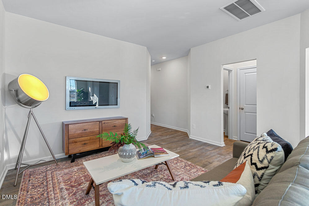 804 Gaelic Drive 208