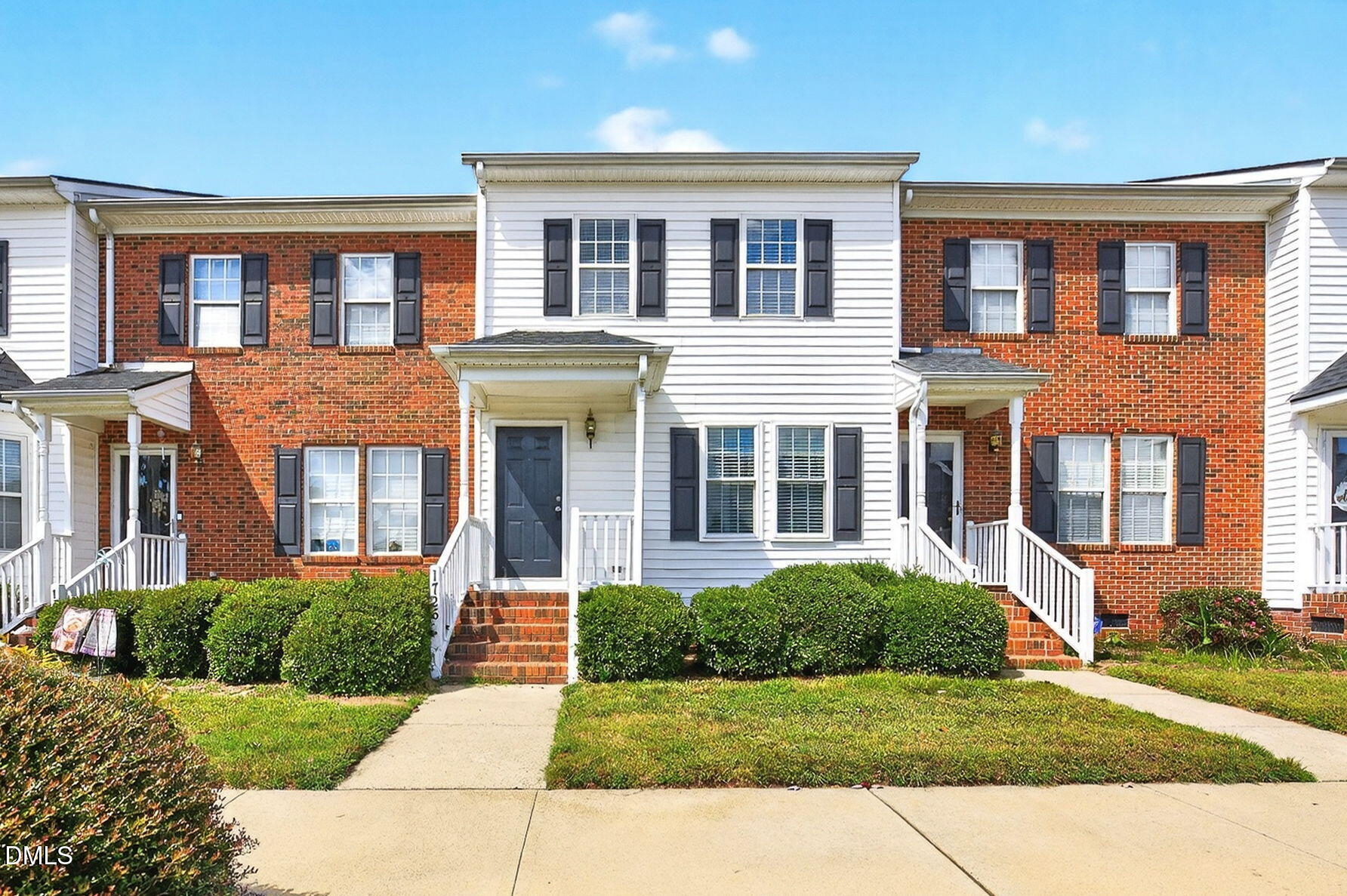 1726 Stroll Circle